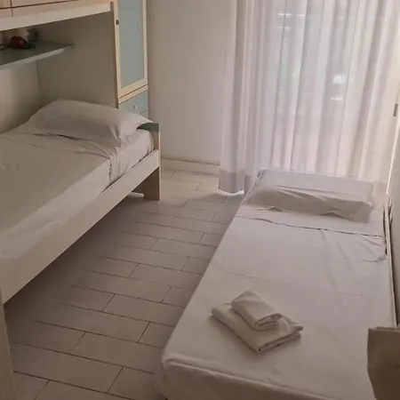 Dizier Two Bedrooms דירה *